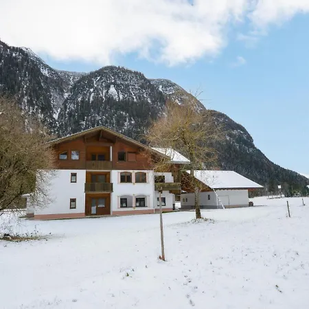 Modern Holiday In With Barbecue Appartement Leutasch